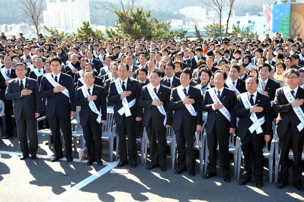 경남도의회 이태일 의장 제49주년 3.15의거 기념식 참석