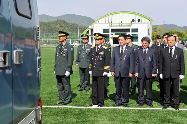 경남도의회 이태일 의장 호국영령 유해발굴 영결식 참석