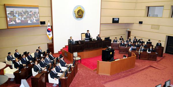 제297회 경상남도의회 임시회 개회