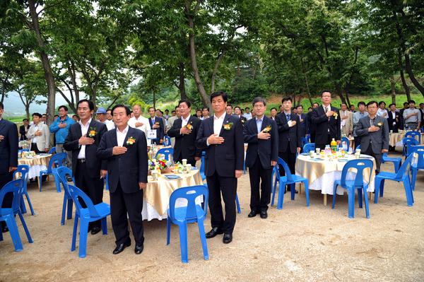 허기도 의장 축산진흥연구소북부지소 준공 개청식 참석