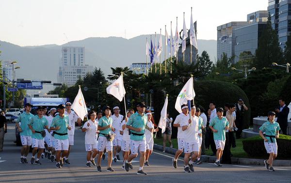 2014 인천아시아경기대회 성화안치 행사 참석