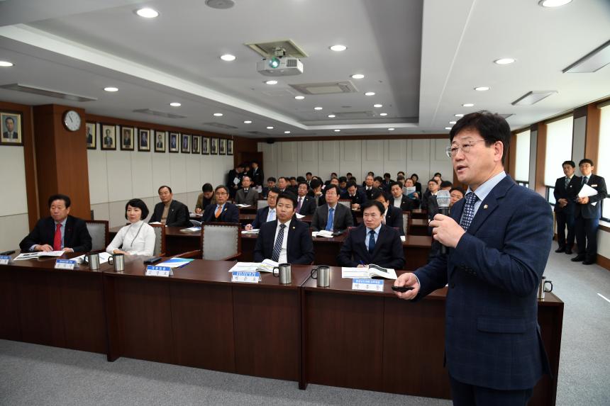 경상남도의회 동남권 항공대책특위, 김정호 국회의원 설명회 개최