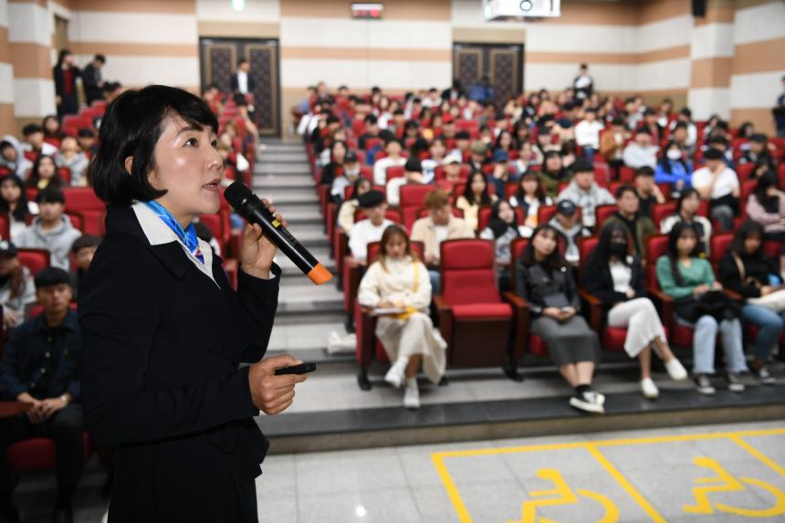 경상남도의회 김지수 의장, 글로컬 리더십은 세대간 소통할 수 있는 포용에서 시작