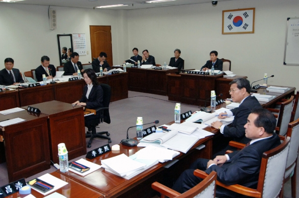 2005년도 제2회추경예산안심사(도청소관12.26)