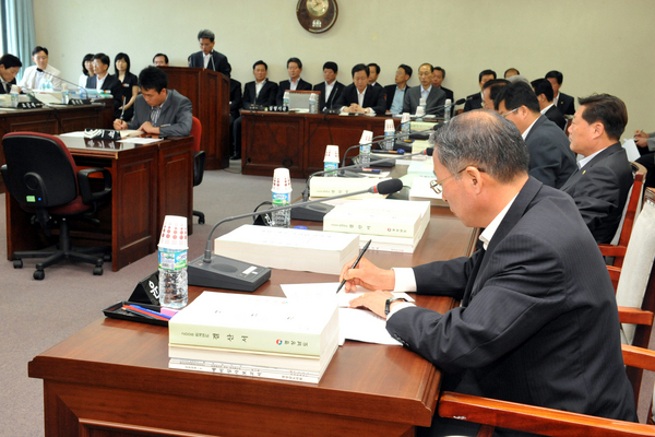 제271회 예산결산특별위원회 제2차 회의(도청소관)