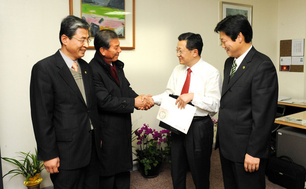 경남,대구,경북 3개 시.도의회 및 신공항유치특위 국토해양부방문 - 5