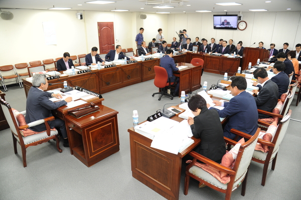 2015년도 경상남도 제1회 추가경정 세입․세출 예산안 종합심사