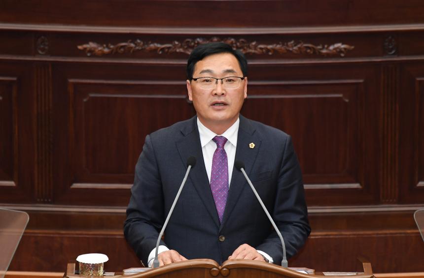 제421회 임시회 제4차 본회의