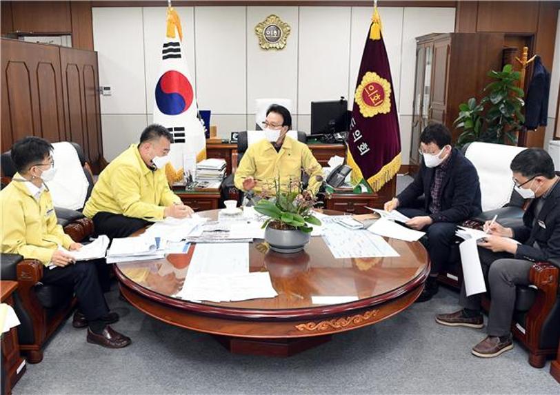 김하용 의장, 오미크론 확산 대응을 위한 긴급점검회의 가져 - 1