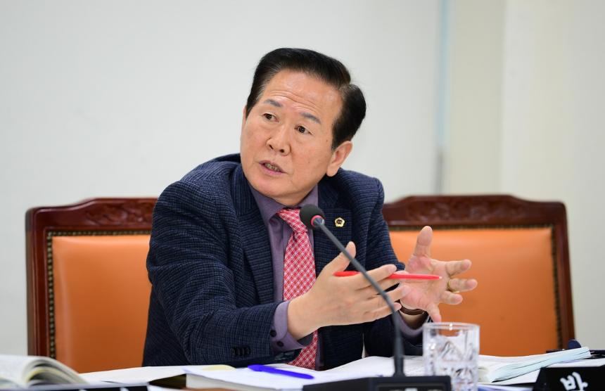 박 인 도의원, 도민생명 보호 및 생명존중문화 조성을 위한 제도적 근거 재정비 - 1