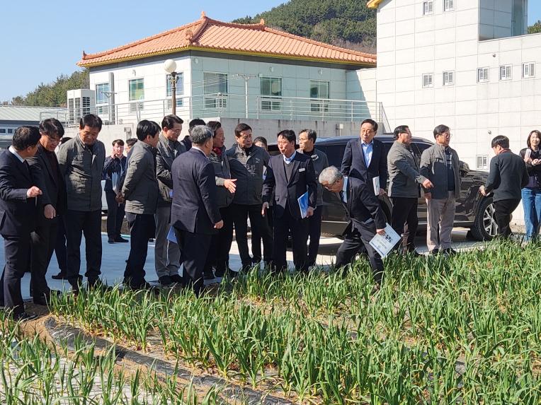 농촌 인력난부터 6차 산업 유통 혁신까지... 도의회 농해수위, 남해군 민생현장에서 해법 찾는다. - 2