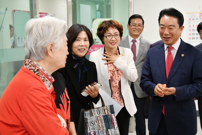 최학범 의장, “부모와 어른이 존중받는 세상 만들 것” - 1