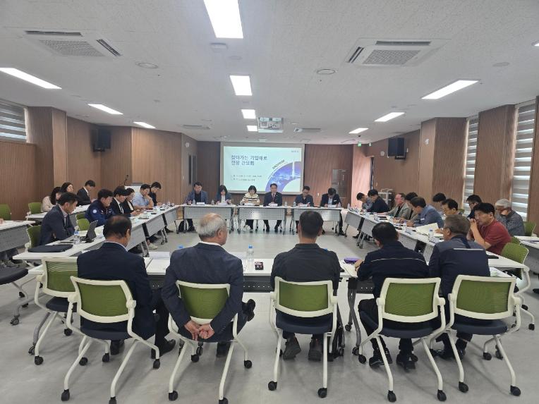 임철규 도의원, “현장에서 답을 찾다” 사천 기업애로 간담회 참석 - 2