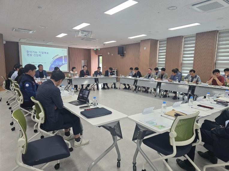 임철규 도의원, “현장에서 답을 찾다” 사천 기업애로 간담회 참석 - 3
