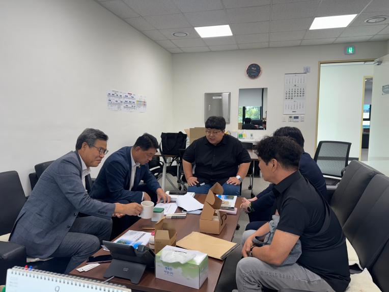 굴패각 재활용 현장 목소리 청취…조례 제정 후속 간담회 - 2