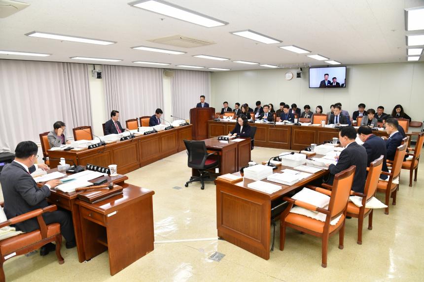 진상락 도의원, 경남도 경남테크노파크 관리 부실, “131개 기업이 여러 사업을 다중으로 지원받아” - 2