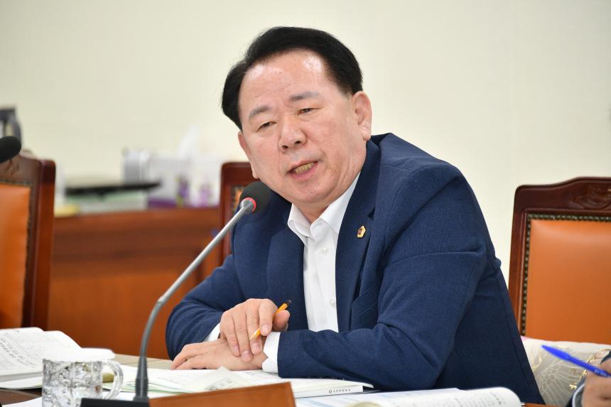 이재두 의원, 수요응답형 버스 실효성 제고안 마련 촉구 - 1