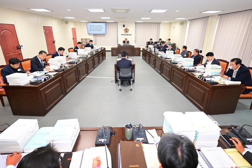 경남도의회 교육청 소관 예결특위,