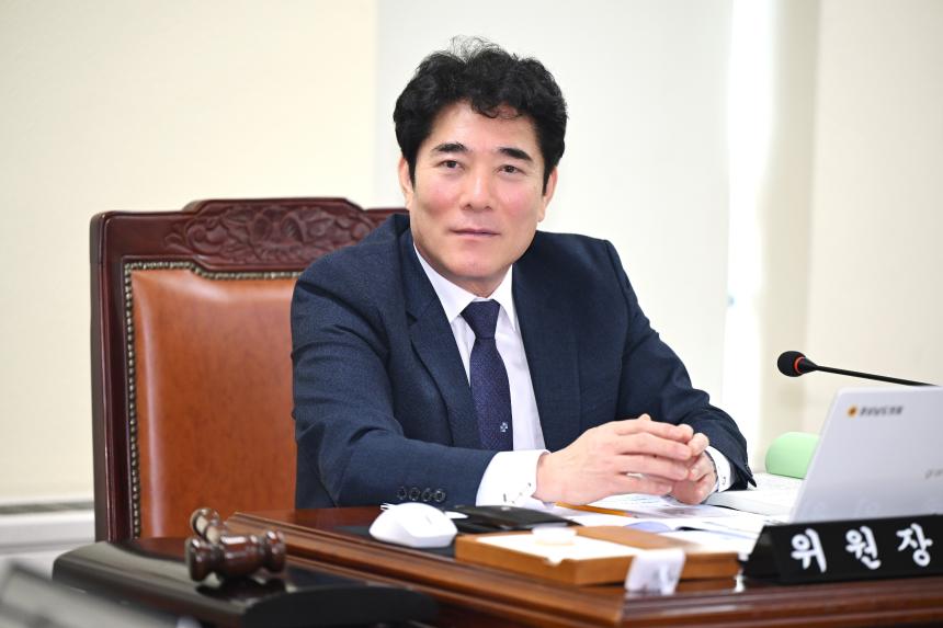 경남도의회 교육위원회, 교육지원청 운영부터 학교 현안까지…교육 정책 전반 점검 - 1